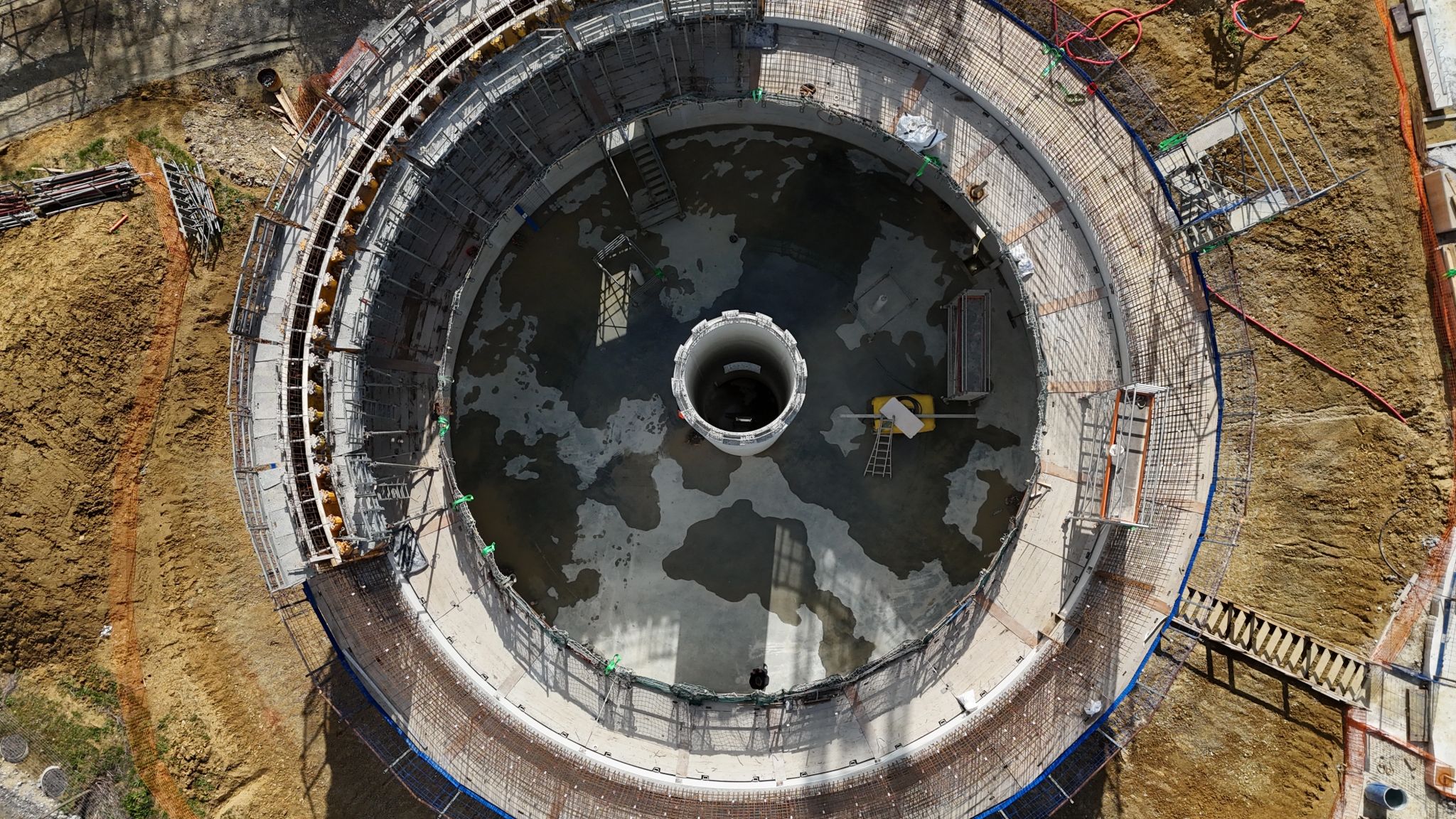 1741974562381